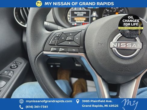 Used 2024 Nissan Kicks SV image 16