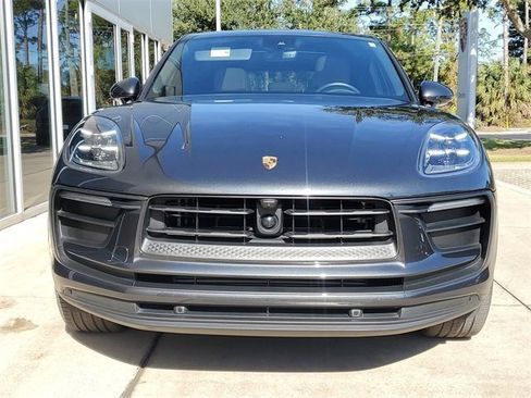 Used 2024 Porsche Macan image 6