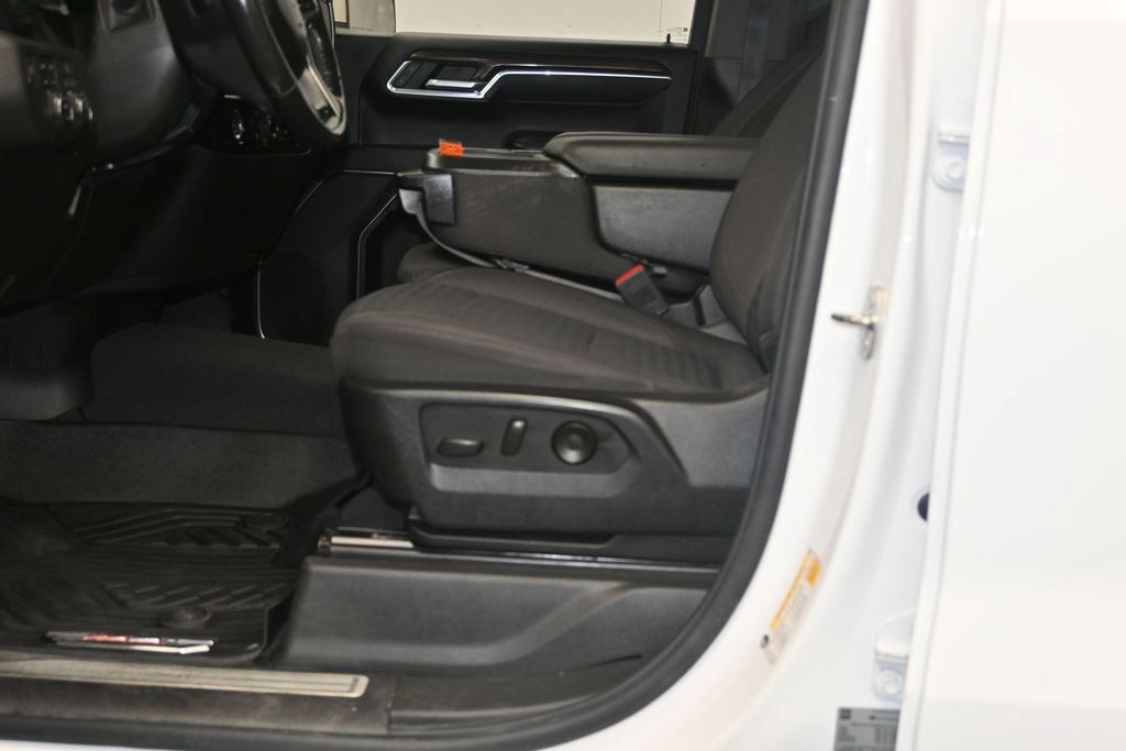 Used 2022 Chevrolet Silverado 1500 RST w/ Z71 Off-Road Package AWD/4WD image 22