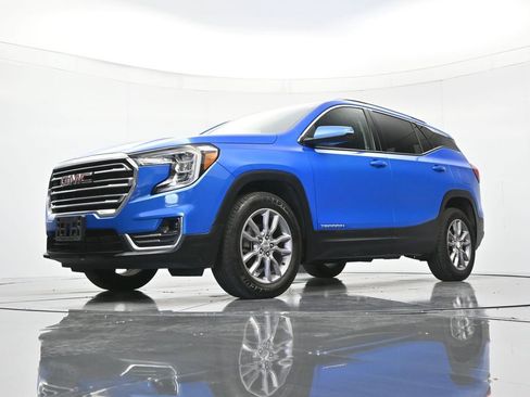 Certified 2024 GMC Terrain SLT AWD/4WD image 35