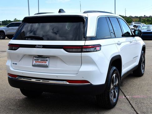 New 2024 Jeep Grand Cherokee Limited 4xe AWD/4WD image 3