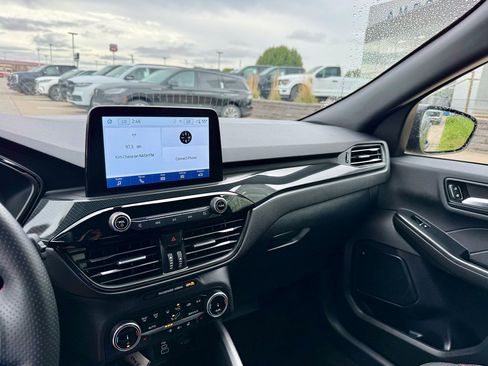 Certified 2024 Ford Escape ST-Line image 20