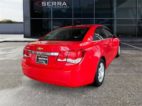 Used 2016 Chevrolet Cruze LT image 4