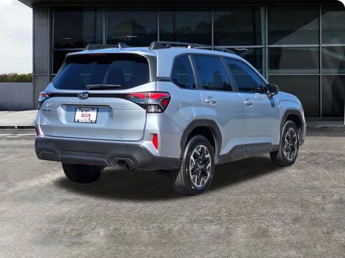 Certified 2025 Subaru Forester Premium w/ Convenience Package #1 AWD/4WD image 9