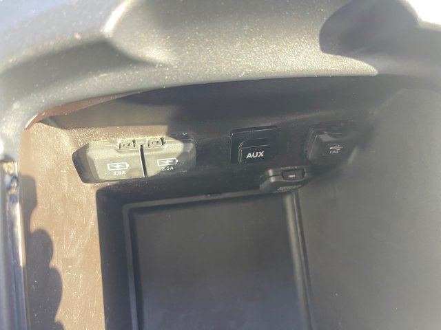 Used 2017 Acura MDX w/ Technology Package AWD/4WD image 18