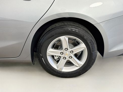 Used 2025 Chevrolet Malibu LS FWD image 32