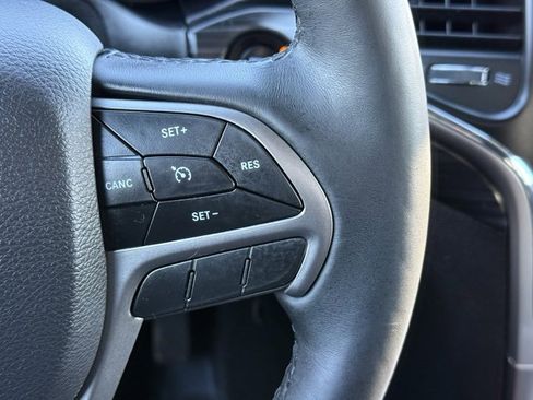 Used 2019 Jeep Grand Cherokee Laredo w/ Security & Convenience Group image 21