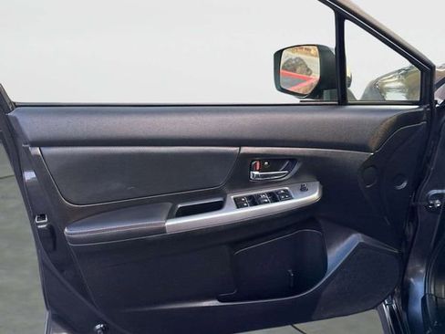 Used 2017 Subaru Crosstrek 2.0i Limited AWD/4WD image 18