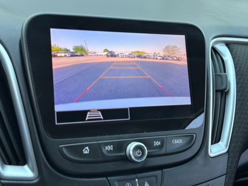 Used 2023 Chevrolet Malibu LT FWD image 6