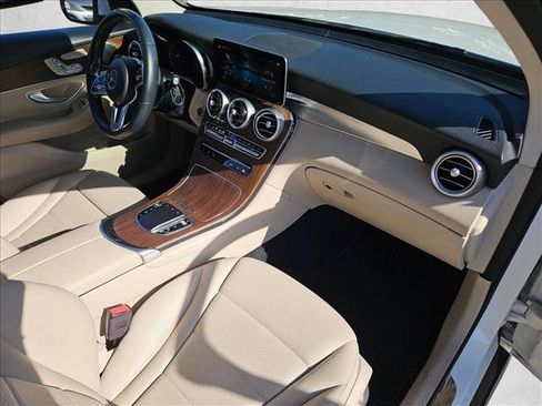 Used 2021 Mercedes-Benz GLC 300 image 19