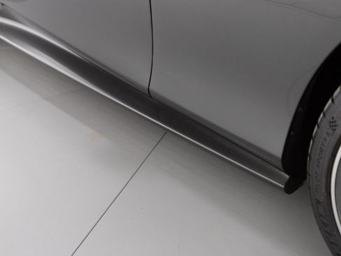 Used 2024 Ferrari Roma Spider image 34