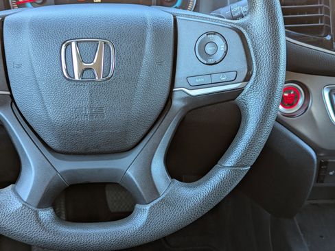 Used 2021 Honda Pilot EX image 21