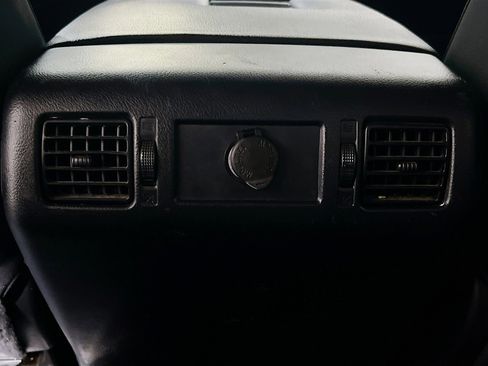 Used 2021 Toyota Tundra SR5 AWD/4WD image 17