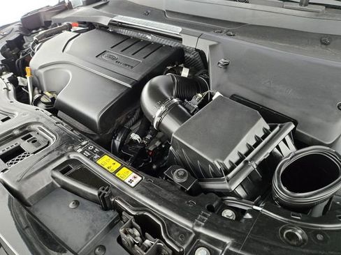 Certified 2024 Land Rover Discovery Sport Dynamic SE AWD/4WD image 19