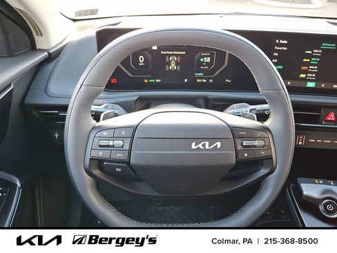 Used 2025 Kia EV6 Light w/ Light LR Technology Package AWD/4WD image 16