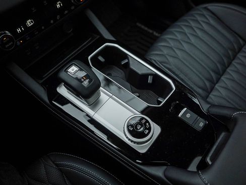 New 2026 Mitsubishi Outlander SEL AWD/4WD image 27