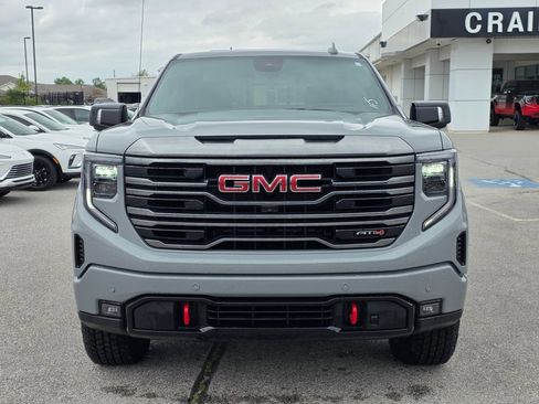 Used 2024 GMC Sierra 1500 AT4 w/ Technology Package image 2