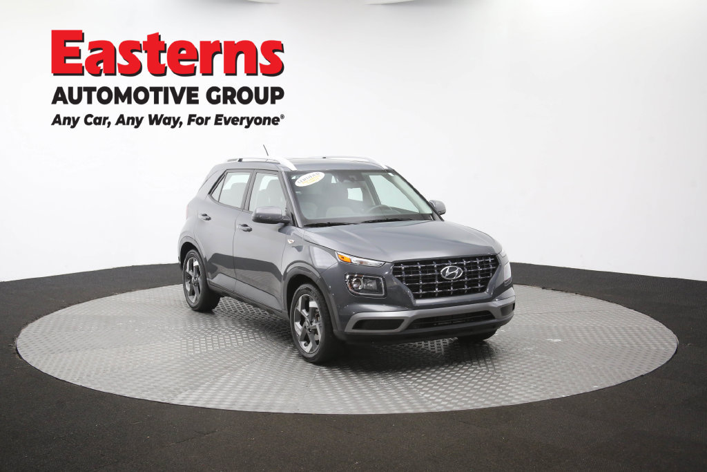 Used 2025 Hyundai Venue SEL FWD image 51