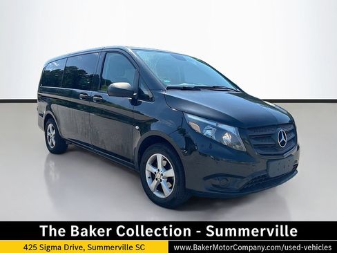 Used 2018 Mercedes-Benz Metris Passenger image 1