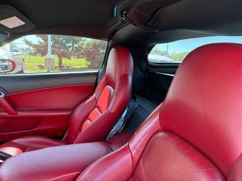 Used 2006 Chevrolet Corvette Coupe w/ Preferred Equipment Group RWD image 9