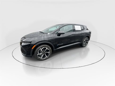 New 2026 Chevrolet Equinox EV LT image 4