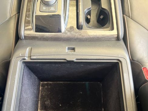 Used 2022 Nissan Armada Platinum w/ Captain's Chairs Package RWD image 25