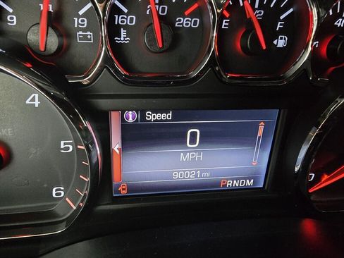 Used 2014 GMC Sierra 1500 SLT w/ Suspension Package, Off-Road AWD/4WD image 26