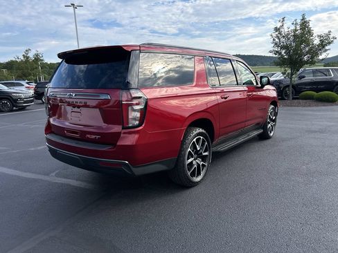 Used 2021 Chevrolet Suburban RST w/ Luxury Package AWD/4WD image 7