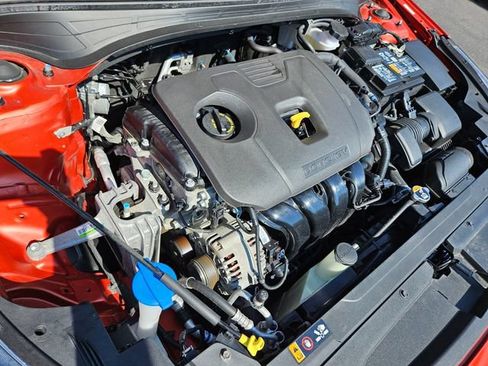 Used 2023 Kia Forte LXS w/ LXS Technology Package FWD image 19