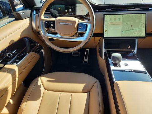 New 2026 Land Rover Range Rover Long Wheelbase SE AWD/4WD image 4