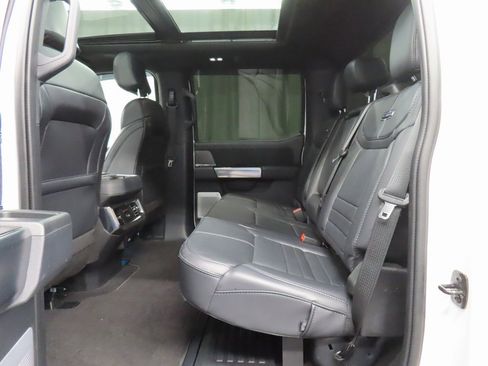 Used 2025 Ford F250 Platinum image 10