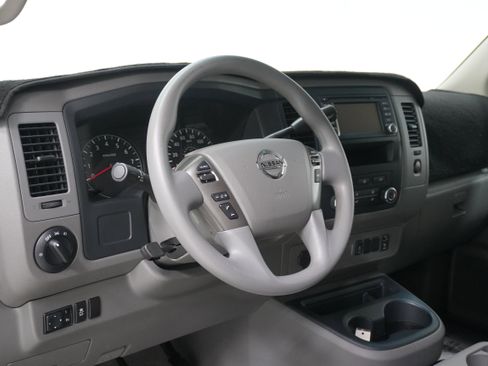 Used 2020 Nissan NV 3500 SV w/ Navigation Package image 7