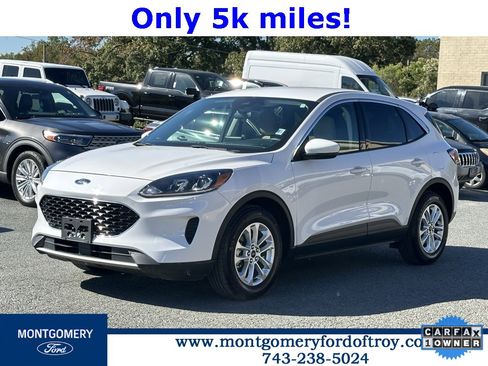 Used 2021 Ford Escape SE w/ Convenience Package image 2