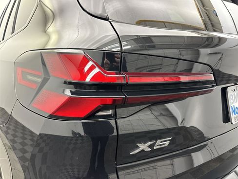 New 2026 BMW X5 xDrive40i w/ M Sport Package image 19