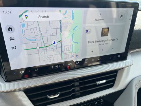 New 2025 Ford Explorer Active w/ Active Comfort Package image 25