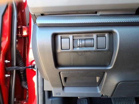 Used 2025 Subaru Crosstrek 2.5i Limited w/ Crosstrek Mirror Package image 18