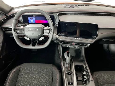 Used 2025 Dodge Charger R/T w/ Sun & Sound Package image 24