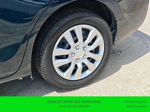 Used 2017 Toyota Corolla LE FWD image 25