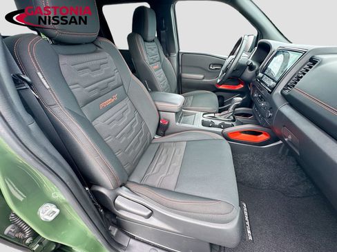 Used 2024 Nissan Frontier Pro-X w/ Pro Convenience Package RWD image 39
