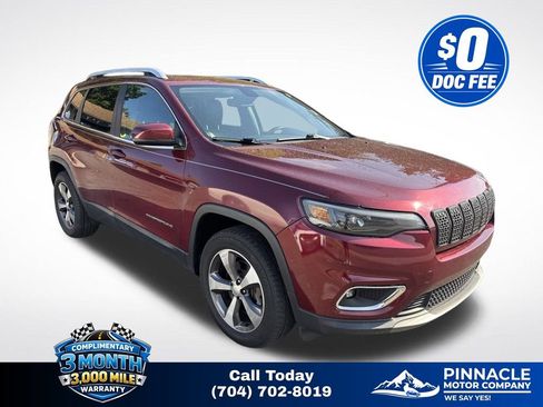 Used 2019 Jeep Cherokee Limited AWD/4WD image 1