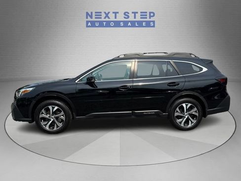 Used 2022 Subaru Outback Limited XT AWD/4WD image 4