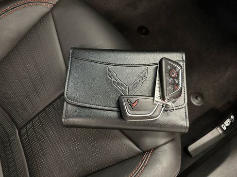 Used 2023 Chevrolet Corvette Stingray Premium Conv w/ Z51 Performance Package RWD image 40