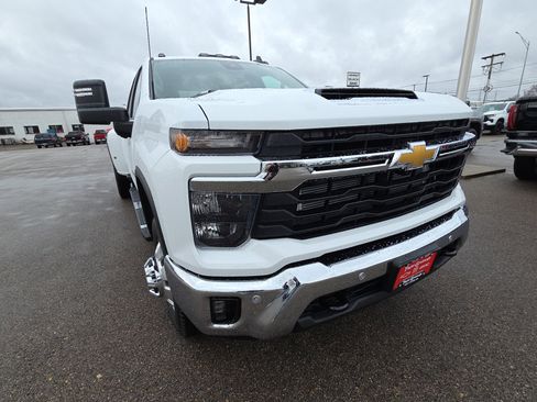 New 2026 Chevrolet Silverado 3500 LT w/ Safety Package image 12