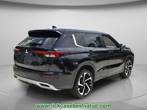 Used 2023 Mitsubishi Outlander SE FWD image 7