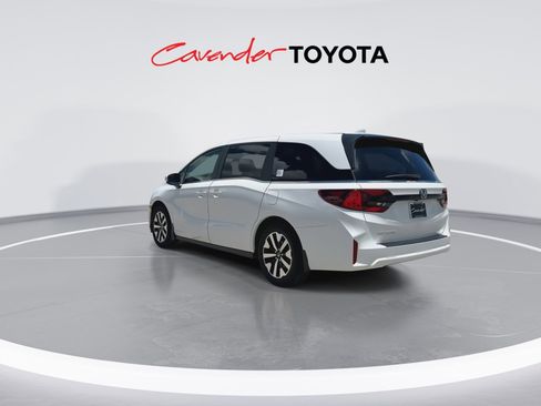 Used 2026 Honda Odyssey EX-L image 6