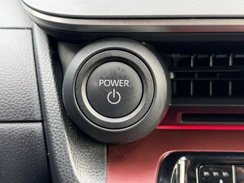 Used 2024 Toyota Prius Prime XSE Premium image 24