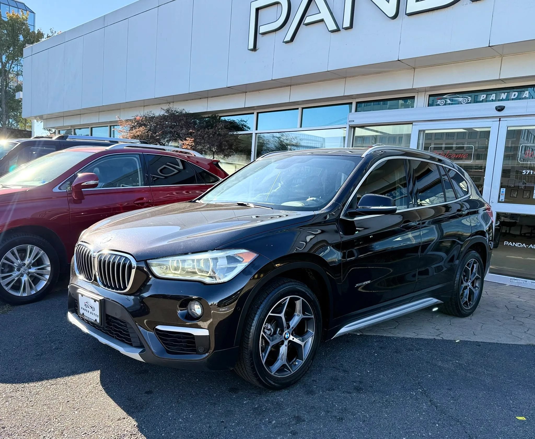 Used 2016 BMW X1 xDrive28i w/ Premium Package AWD/4WD image 3