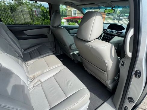 Used 2011 Honda Odyssey EX-L image 18