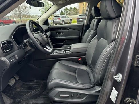 Used 2023 Honda Pilot Touring image 18