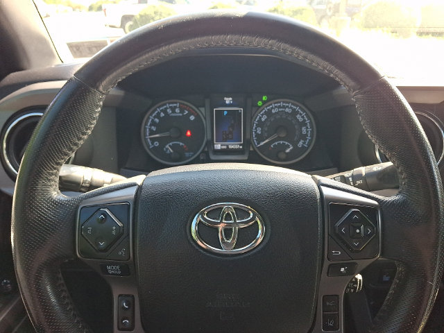 Certified 2022 Toyota Tacoma TRD Off-Road w/ Technology Package AWD/4WD image 18